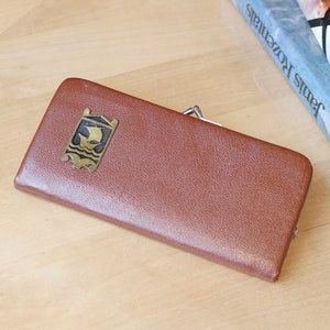 VENTE... PORTEFEUILLE vintage letton/Porte-monnaie, portefeuille avec cadre en métal et emblème du navire/accessoire en cuir rétro/Lettonie
