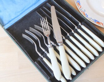 CUTLERY SET Russian Vintage/ Set of 6 Forks and Knives in Box/ Stainless Steel and Bakelite/ Russian Table Serving/ Ussr