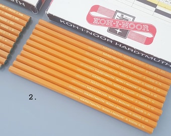 10 PENCILS KOOH-I-NOOR Vintage/ 10 Graphite Pencils Hardtmuth Koh-I-Noor in Box/  Vintage Drawing Supplies/ Czechoslovakia