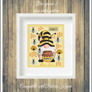 Bee Gnome 2 Cross stitch pattern Bee cross stitch DIY Gnome cross stitch Cute gnome pattern DIY Cute Bee cross stitch decoration Honey bee