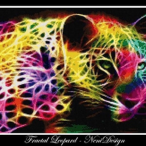 Puede incluir: Una imagen digital abstracta y colorida de un leopardo con un diseño fractal. El leopardo está representado en tonos de rosa, morado, amarillo, verde y azul.