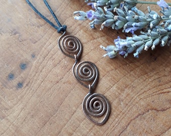 Kopparspiralhänge, Tribal Celtic Halsband, Handgjorda Smycken