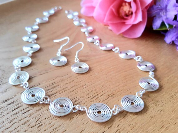 Artificial silver necklace deals