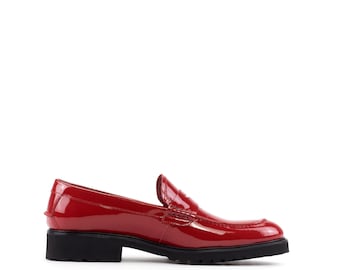 ShoeSwingers Women Red Patent Leather Loafer with Commando Sole