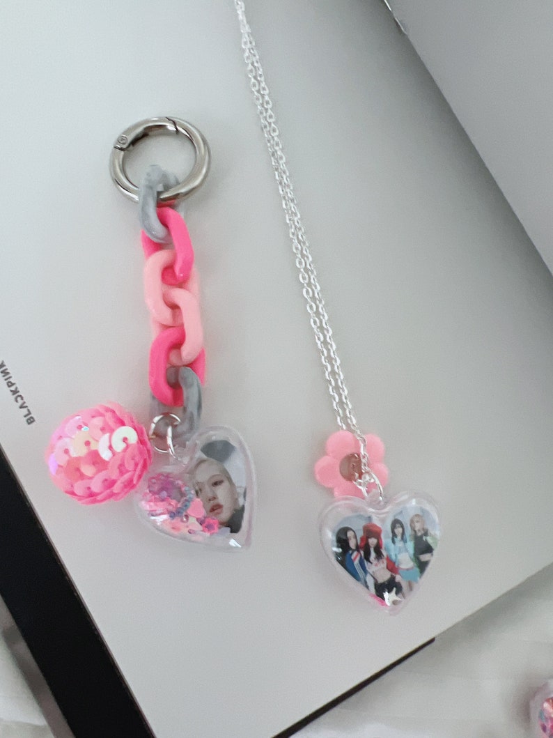 BLACKPINK Born Pink Tour Bubble Keychain or Locket Necklace - Etsy