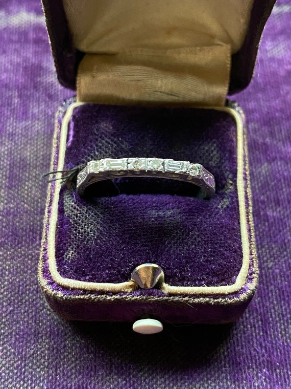 1920s 6 Diamond .3-.5 ct Platinum Ring Size 8.5