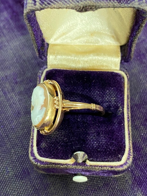 Antique Cameo Ring 10k Gold size 5.75 - image 3