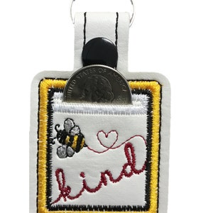 Quarter keeper for Aldi Shopping cart handmade-keychain-key fob quarter keeper-Aldi Key Fob with Quarter slot-Embroidered Aldi cart-Bee kind