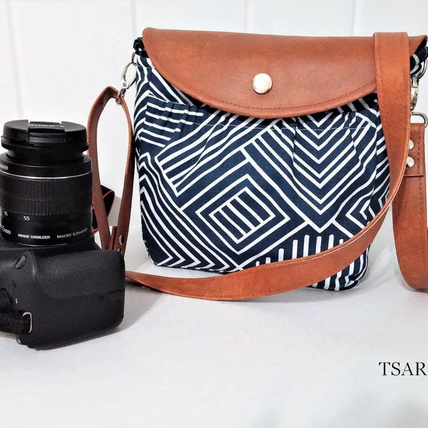 Cute SMALL Camera bag for DSLR / women camera bag with leather strap / Padded crossbody camera bag / Made by hands in USA | TsaraBe Design
