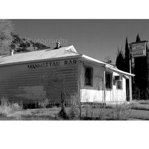 The Manhattan Bar - New Mexico