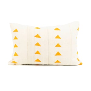 Pillow Cover, White Mud Cloth Pillow Cover  |Natural Cotton | Mud cloth | Mustard Yellow & White | ‘Chabot’
