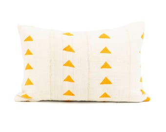 Pillow Cover, White Mud Cloth Pillow Cover  |Natural Cotton | Mud cloth | Mustard Yellow & White | ‘Chabot’