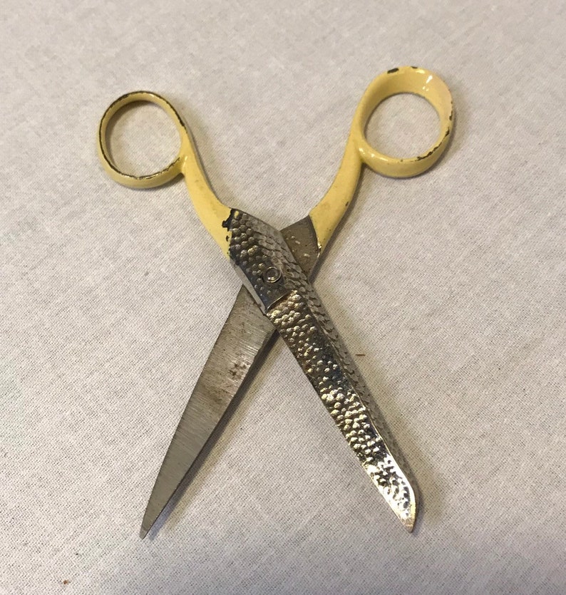 Cream colored USA Made Engraved 2 Ruler 1.875 wide. Sewing Shears Scissors 5.125 tall
