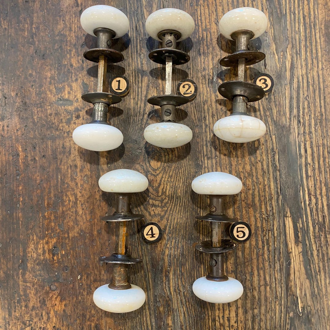 WANLIAN Premium White Porcelain Door Knobs Set – Classic Rose Pattern With Privacy Lock For Bedroom, Bathroom & Office