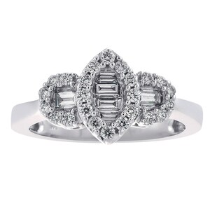 0.75 Carat Baguette and Round Cut Diamond Women&#39;s Engagement Ring 14K White Gold