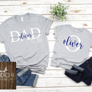 Coincidencia de papá y yo, papá establecido año niños nombre camisa, padre e hijo, camisas de familia a juego, carta personalizada de los niños, día del padre
