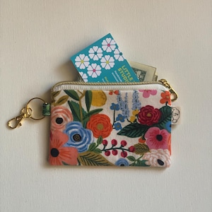 Bolsa pequeña con cremallera, tarjetero/llavero, monedero, regalos para ella, regalos menores de 15 años, regreso a clases, bolsa para el período, Rifle Paper Co.