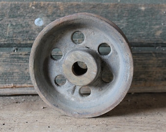 Metal pulley wheel