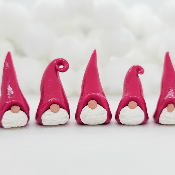 Tiny Clay Scandinavian Pink Christmas Elf, jultomten, nisse, tomtar, tiny elf | Scandinavian Christmas