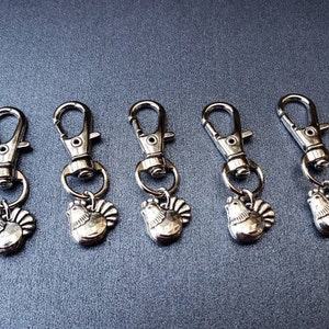 Chicken purse charm, set of 2, 3, 4, 5, 10, 20, chicken party favors, zipper wallet charm, party bag fillers, zipper pull charm, animal gift