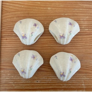 Mikasa Lila Bone China Napkin Rings: Scallop Seashell, Purple Violets (Set of 4)