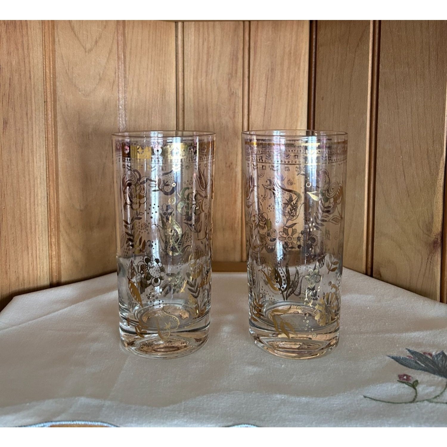 Set of 4 Tabla Home Highball Drinking Glasses Clear with Gold bottom band  Base