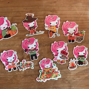Fall unicorn die cuts. Autumn themed die cuts to decorate your planner, travelers notebook, scrapbook or memory book.
