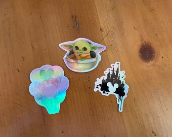 Disney holographic waterproof stickers. Baby yoda. Perfect for water bottles, car windows and to decorate laptops and school lockers