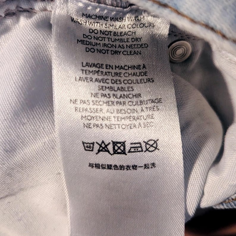 BDG Urban Outfitters Light Wash Distressed Button Fly Slim Straight Jeans Sz 28 image 6
