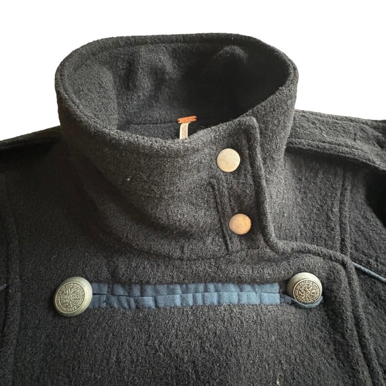 Abrigo militar cruzado de lana y viscosa FREE PEOPLE, negro, azul marino, talla 4 imagen 4
