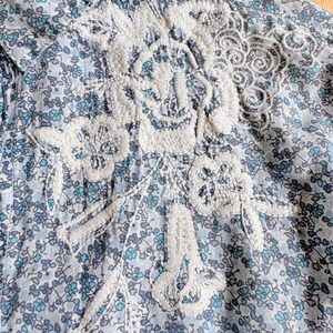 Johnny Was Workshop Blue Floral Dragon Embroidered Lace Button Down Shirt XS image 4