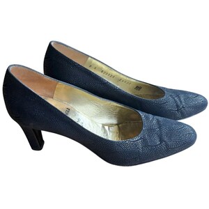 Zapatos de salón Bruno Magli de piel italiana negra con relieve, talla 6B (EE. UU.) imagen 1