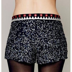 Free People WILDHEART by Eternal Sunshine Creations Sequin Shorts Black Sz SMALL bild 1