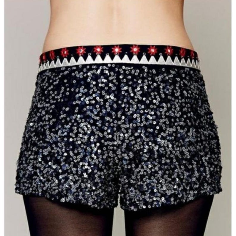 Free People WILDHEART by Eternal Sunshine Creations Sequin Shorts Black Sz SMALL bild 1