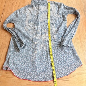 Johnny Was Workshop Blue Floral Dragon Embroidered Lace Button Down Shirt XS image 18