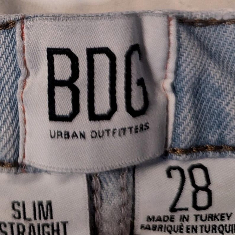 BDG Urban Outfitters Light Wash Distressed Button Fly Slim Straight Jeans Sz 28 image 5