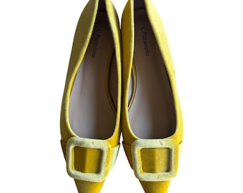 138 NWOB C.Paravano French Yellow Aria Velvet Pointed Toe Buckle Flats 38.5/US8