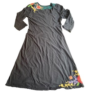 Vestido túnica de algodón negro bordado con flores de JW Los Angeles Johnny Was, talla pequeña, estilo bohemio. imagen 2
