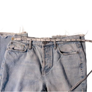 BDG Urban Outfitters Light Wash Distressed Button Fly Slim Straight Jeans Sz 28 image 8