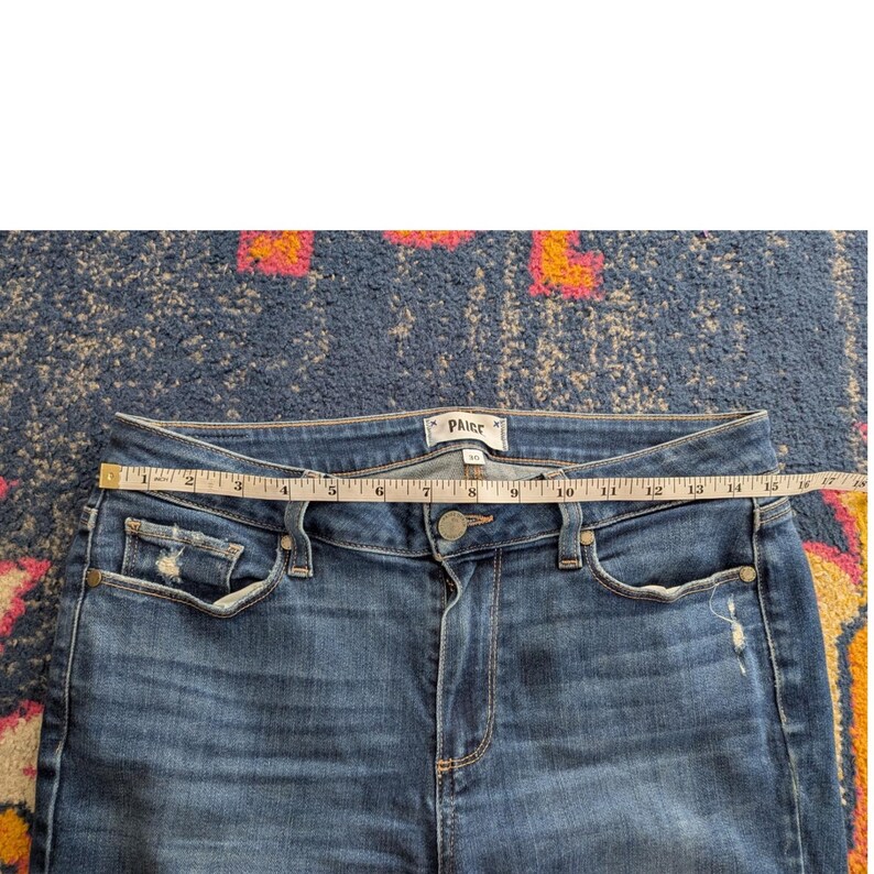 Anthropologie PAIGE Kylie Crop Jeans Sz 30 Medium Wash Blue Raw Hem Stretch image 4