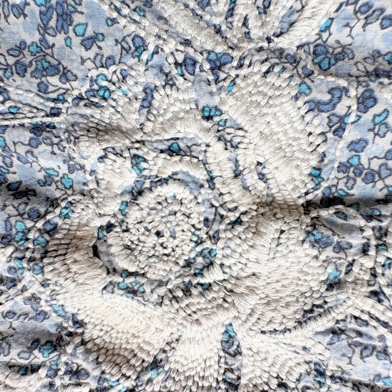 Johnny Was Workshop Blue Floral Dragon Embroidered Lace Button Down Shirt XS image 12