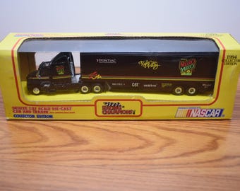 T 505 Vintage Racing Champions 1994 Die Cast 1:87 Scale Kyle Petty Cab & Trailer - Rear Doors Open Brand New In Box
