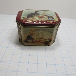 F 11 Vintage 1990 Hoyt&#39;s German Cologne Maroon And Gold Tin Great Condition