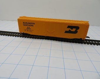 MH 250  HO Bachmann Burlington Northern 26534 Vintage Like New