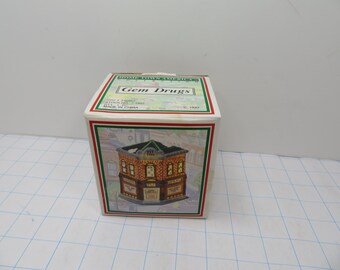 H 529 Hometown America Gem Drugs 1993 Christmas Village Brand New