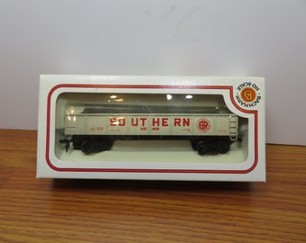 MH 930 HO Bachmann Southern Gondola 1246 Well Weighted Brand New Old Stock