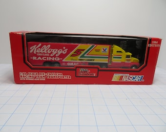 T 12 Vintage 1994 Terry LaBonte Kellogg's Transporter With Opening Rear Door 1:64 Scale Die-Cast Brand New Old Stock