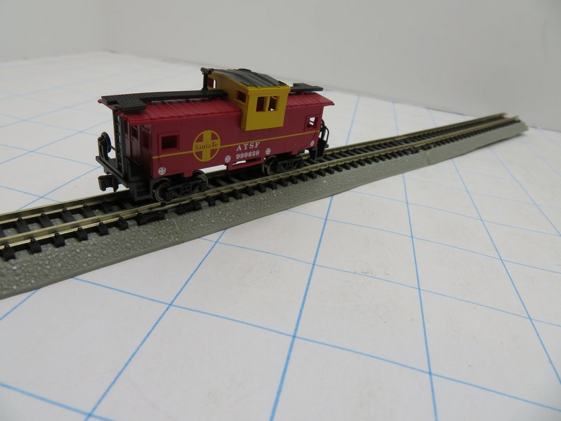 MH 462 N Gauge Bachmann ATSF Caboose 999628 Brand New - Etsy