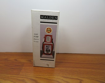 T 393 New Malden International Ceramic Gas Pump Photo Frame 8" H - Holds (2) Photos Top Frame 1' x 1 1/4" Bottom Frame 1 1/2" x 2 1/4"