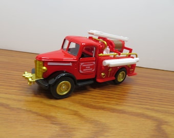 H 611 Die-Cast Metal Emergency Fire Service Truck With Pull Back Action - Brand New Old Stock